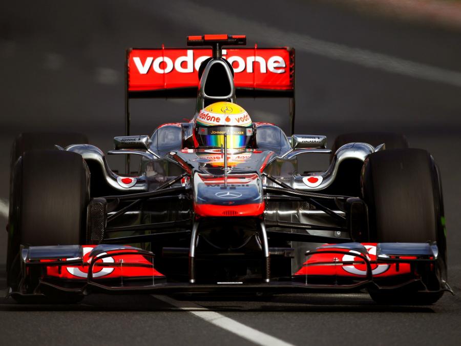 McLaren Mercedes-Benz MP4-26 2011 года  (фото 11 из 17)